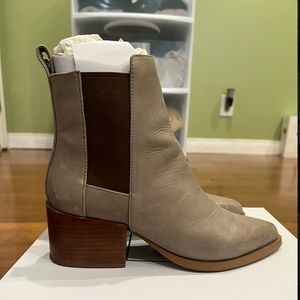 Seychelles Gift Taupe Ankle Chelsea Boot WMN US 7 *Comes in original shoe box